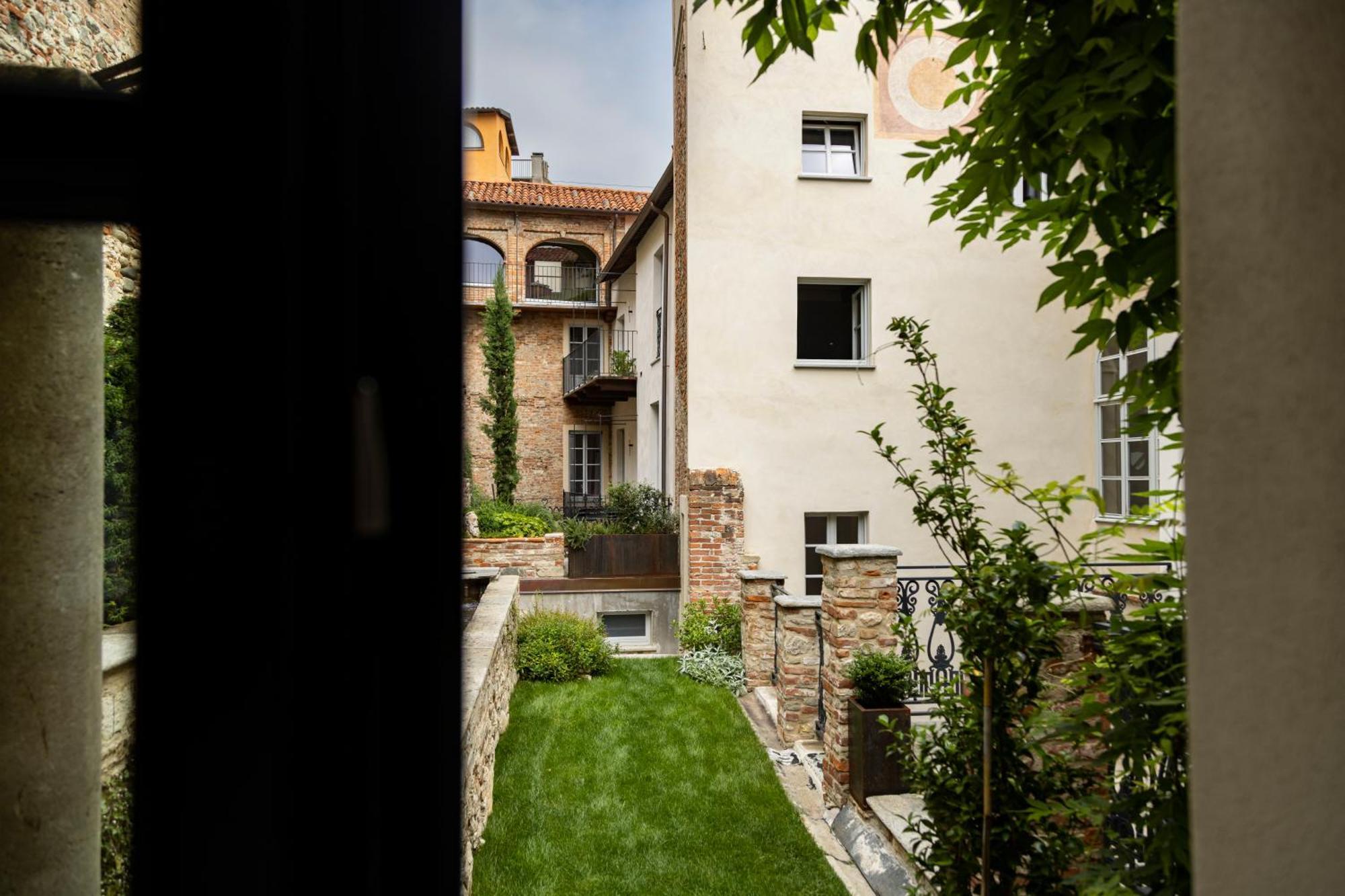 Palazzo Fauzone Relais Bed & Breakfast Mondovi Bagian luar foto